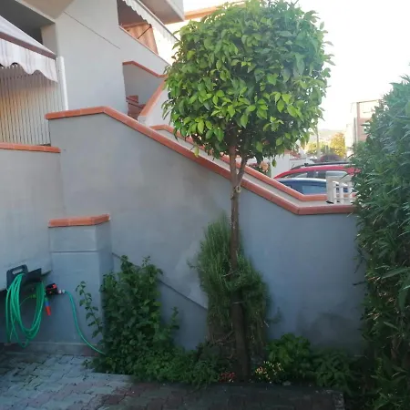 Con 2 Terrazze A 300 Mt Dal Centro Porto Azzurro