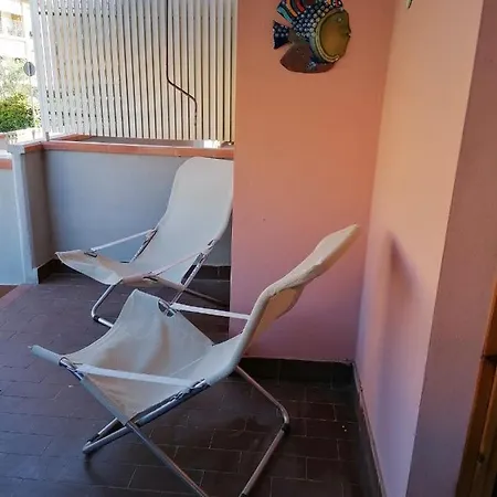 Con 2 Terrazze A 300 Mt Dal Centro Porto Azzurro
