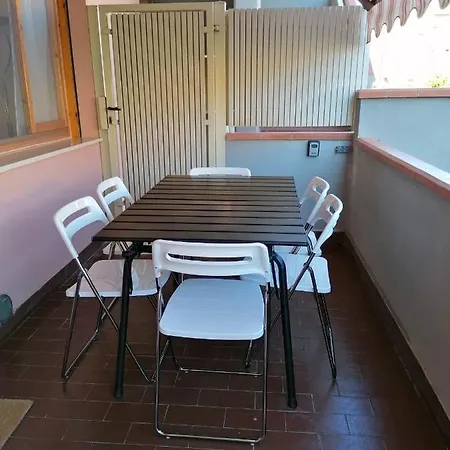Con 2 Terrazze A 300 Mt Dal Centro Appartement Porto Azzurro