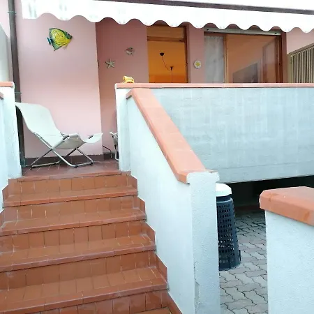 Con 2 Terrazze A 300 Mt Dal Centro Appartement Porto Azzurro