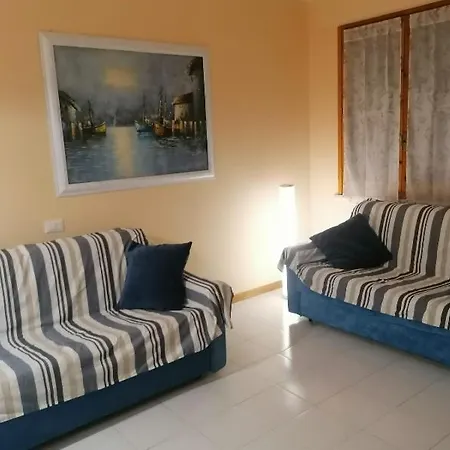 Con 2 Terrazze A 300 Mt Dal Centro Appartement Porto Azzurro
