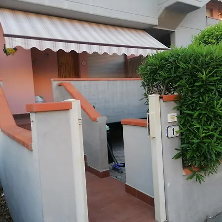 Apartment Con 2 Terrazze A 300 Mt Dal Centro Porto Azzurro